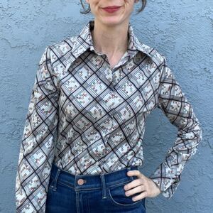 1970s Polyester DShirt Vintage Jones New York hippie disco blousein Womens Small